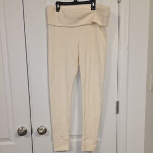 Old Navy Cream Maternity Leggings